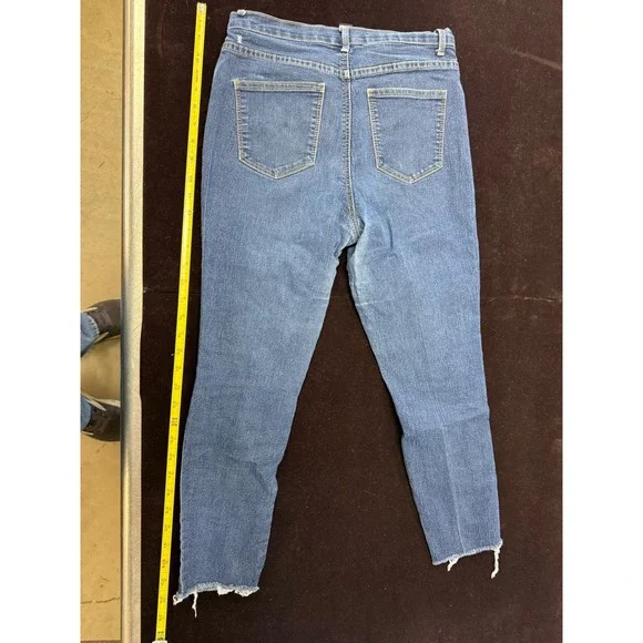 Forever 21 Distressed Skinny Jeans Blue Denim Ripped Frayed Hem Womens Size 28 - Picture 5 of 5